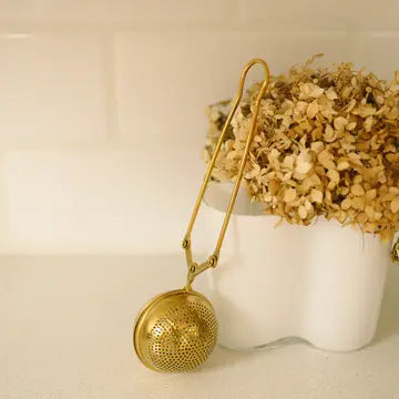 Tea Infuser with Handle (Snap Close)