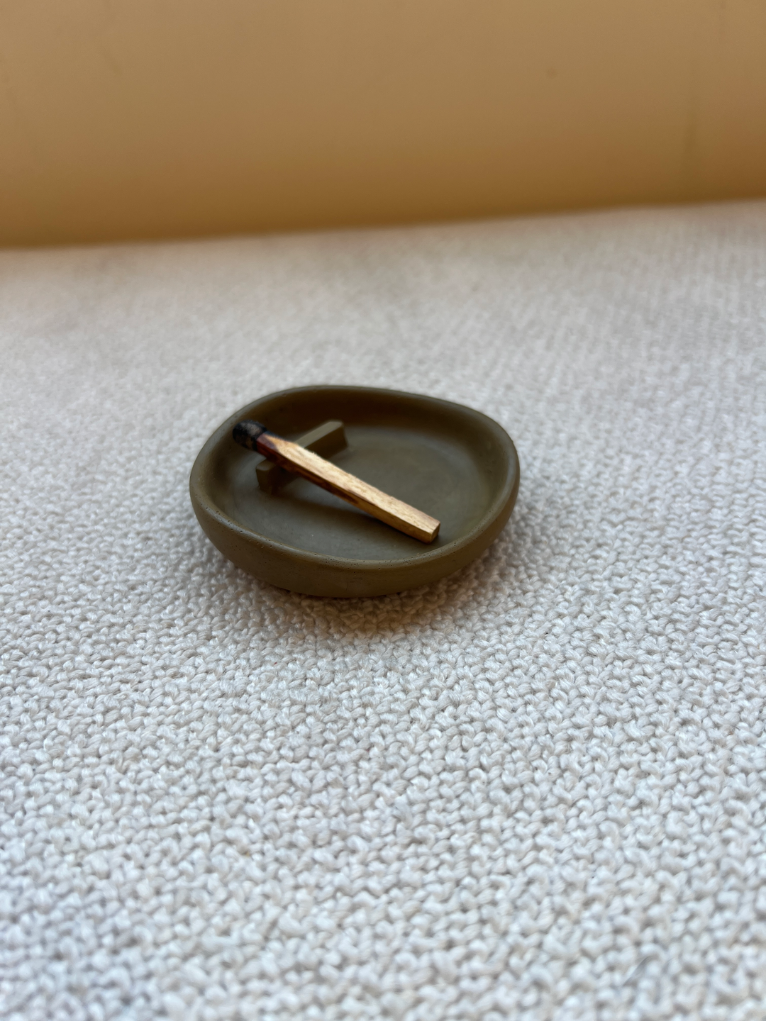 Mia Palo Santo Holder - Olive