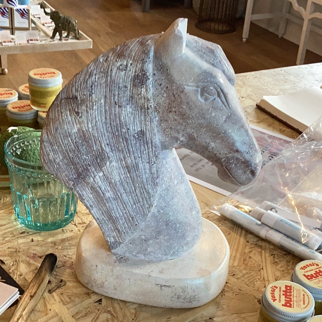 Novica marble horse