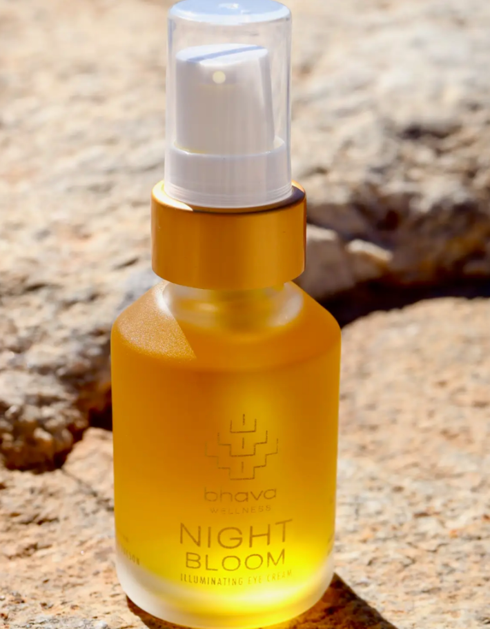 Night Bloom Illuminating Eye Serum