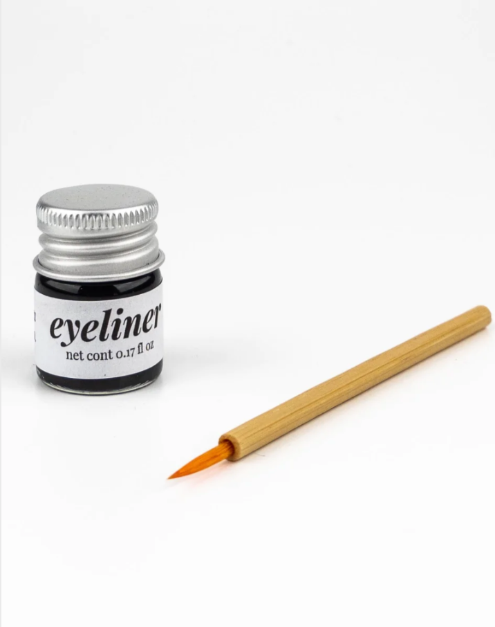 Zerra + Co Eyeliner