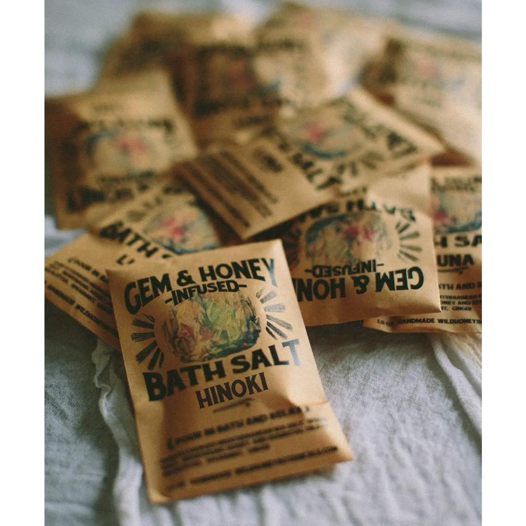 Gem & Honey Infused Salt Soak and Scrub