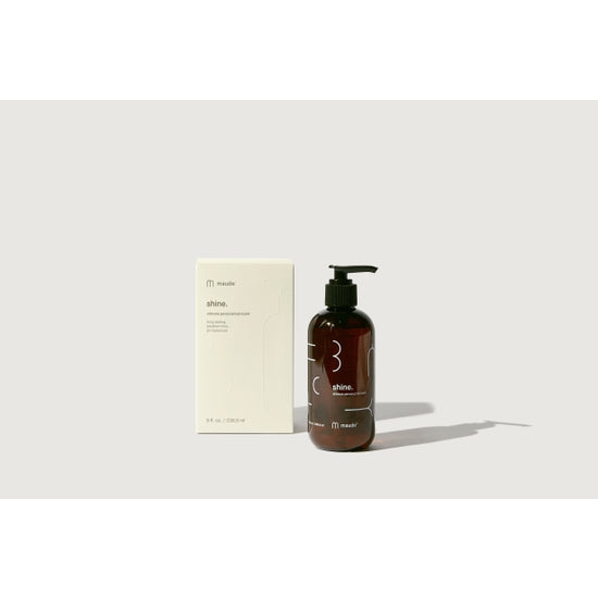 Brown bottle with pump and box on a light gray background

The Shine silicone lubricant enhances the ease and comfort of intimate sexual activity with long-lasting lubrication, even under water.

Available at Luca Essentials in Los Angeles. 